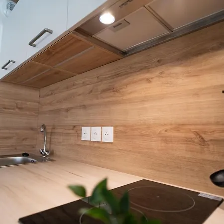 La Porte Bleue - Studio Entier Apartment *